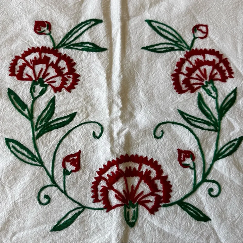Embroidered Floral White red pillow shams vintage set of 2